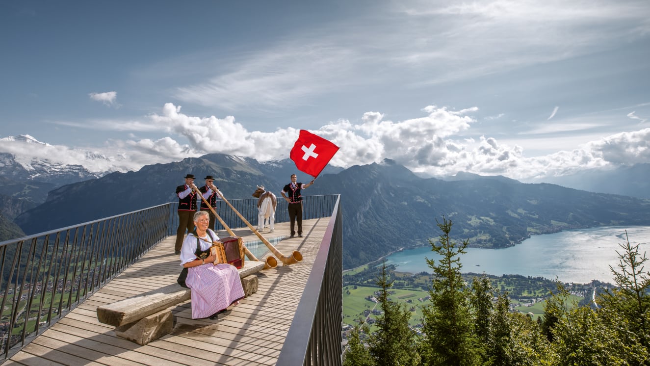 Switzerland Summer. jungfrau. harder kulm. lac thun2. jungfraujoch. giessba...